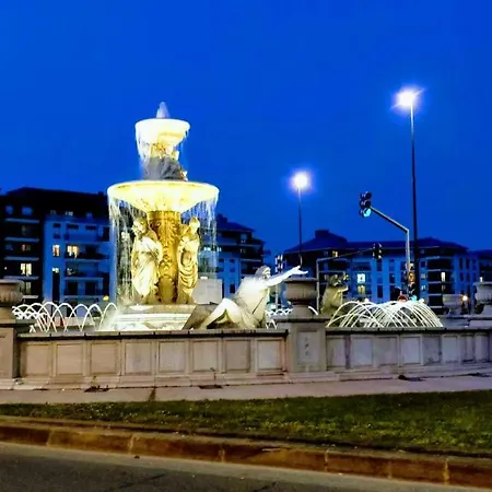 Le Parisien T1antony-berny By Beds4wanderlust - 35m2 Avec Balcon - Aeroport Orly 5miles - Train Station Rer B Orlyval 1mile *